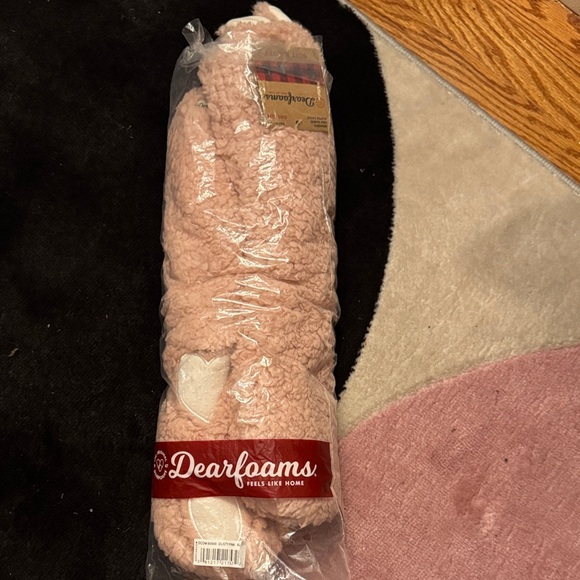 Dearfoams Plush Pink Slippers - Picture 1 of 1